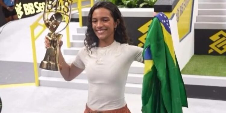 Rayssa Leal conquista o tetracampeonato do SLS Super Crown
