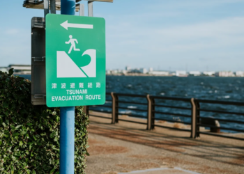 Premier do Japão emite ordem de evacuação após alerta de tsunami