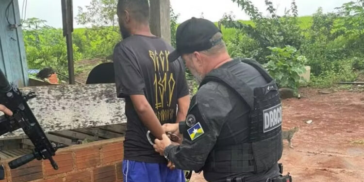 Polícia prende 39 pessoas em operação contra facção suspeita de incendiar provedores de internet em RO