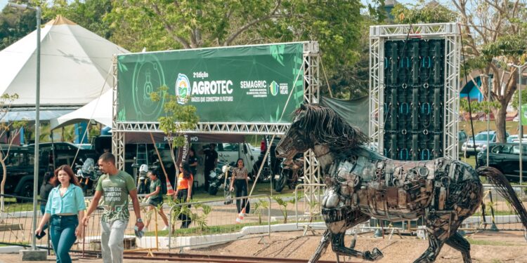 Agrotec movimenta primeiro dia com negócios, agricultura familiar e visitantes internacionais