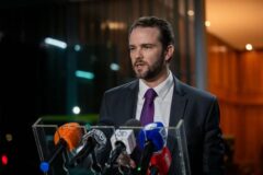 À CNN, Durigan diz que tarifas dos EUA são interferência eleitoral