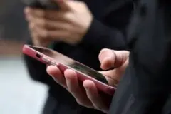 Adolescente cria plataforma digital para ajudar jovens eleitores a entender a política brasileira