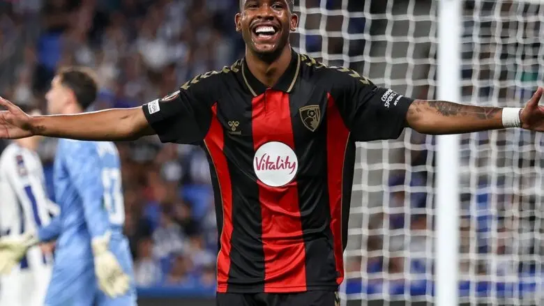 Bournemouth estreia em competições europeias com vitória e gol de Rayan