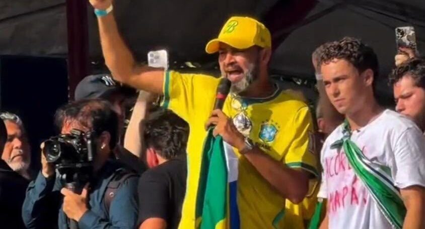 Bruno Scheid cobra impeachment de Moraes em ato no Amapá