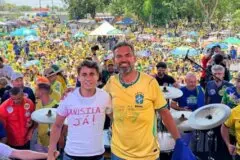 Bruno Scheid e Nikolas Ferreira comandam "Fora Moraes" diante de multidão em Ji-Paraná