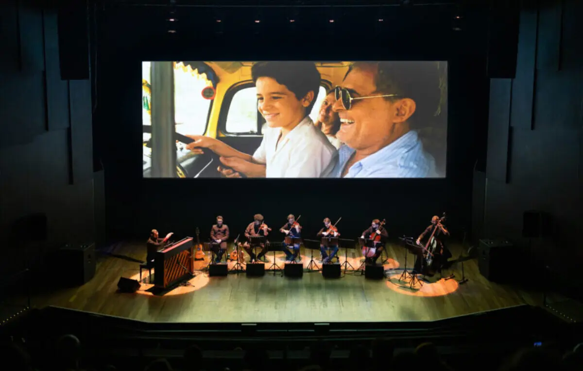 ‘Central do Brasil’ emociona em CINE-CONCERTO no CineBH com presença de Vinícius de Oliveira; Assista a entrevista!