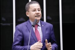 Cezinha de Madureira é alvo da PF em operação sobre desvio de emendas