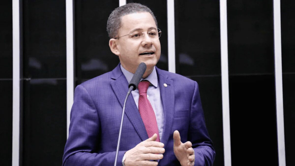 Cezinha de Madureira é alvo da PF em operação sobre desvio de emendas