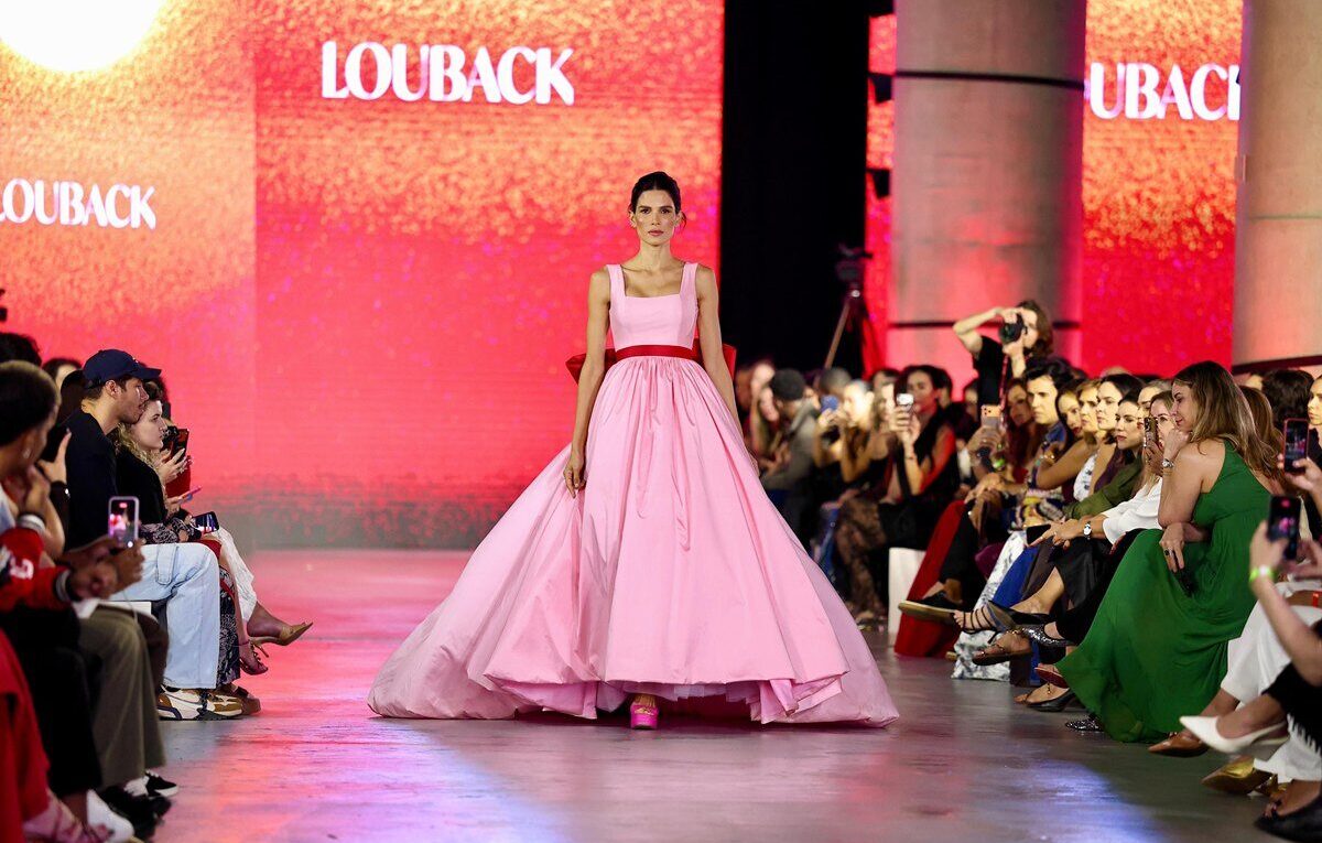 Com Raica Oliveira, 2º dia de Metrópoles Catwalk une moda e arte interativa
