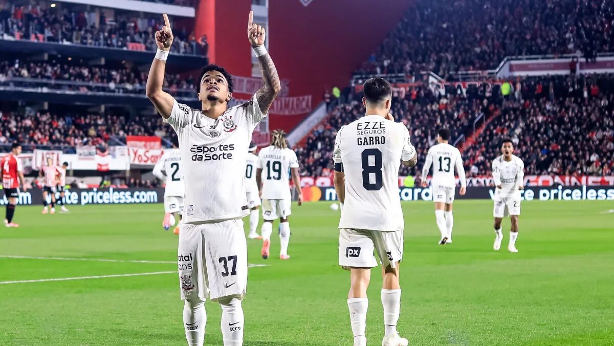 Corinthians recebe Estudiantes para quebrar tabu de 14 anos na Libertadores