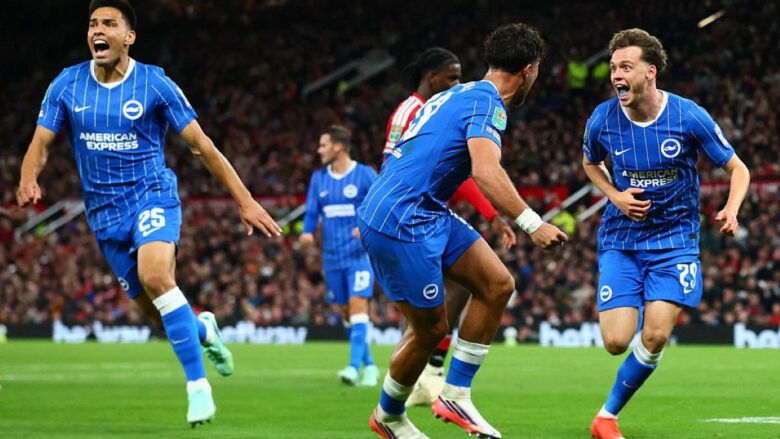 De virada, Brighton vence o United e avança na Copa da Liga Inglesa
