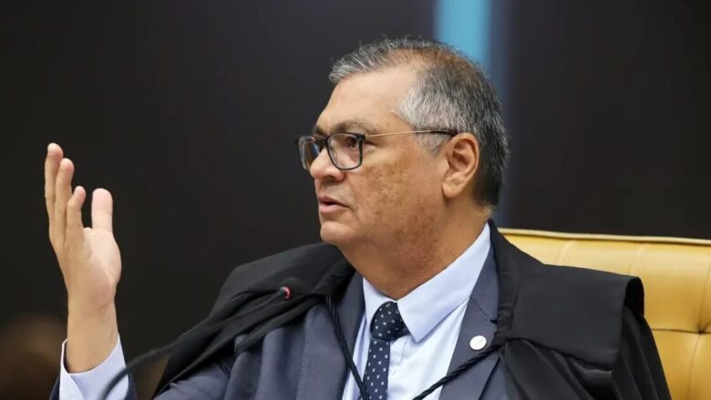 Dino determina fim do sigilo no caso Dark Horse