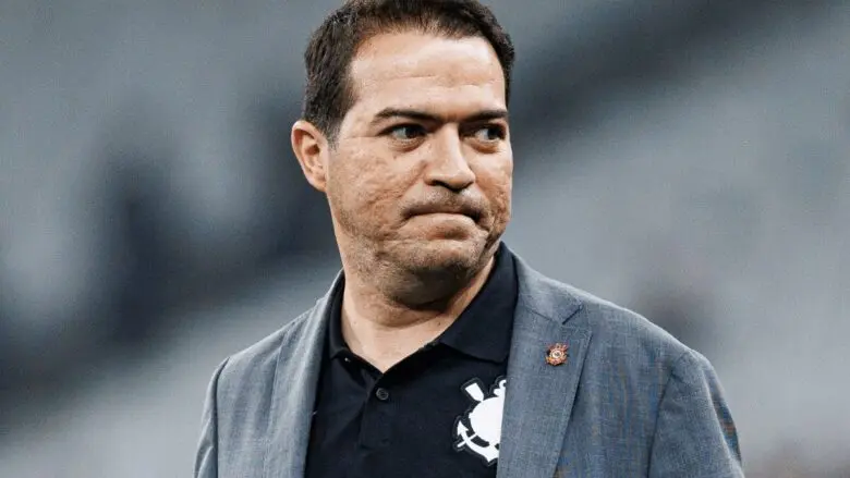 Diretor-executivo do Corinthians, Marcelo Paz crava permanência de Diniz