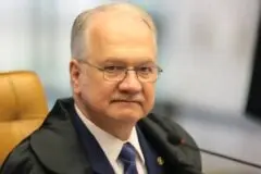 Edson Fachin dá prazo de 24 horas para André Mendonça derrubar sigilo integral de inquéritos da Operação Compliance Zero