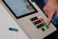 Eleitorado com deficiência cresce 42% e Justiça Eleitoral amplia acessibilidade