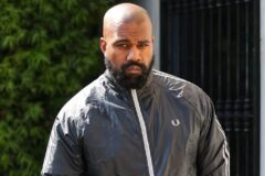 Ex-funcionário de Kanye West diz ter sido demitido por usar dreads e pede indenização milionária; rapper se pronuncia Ex-funcionário de Kanye West diz ter sido demitido por usar dreads e pede indenização milionária; rapper se pronuncia