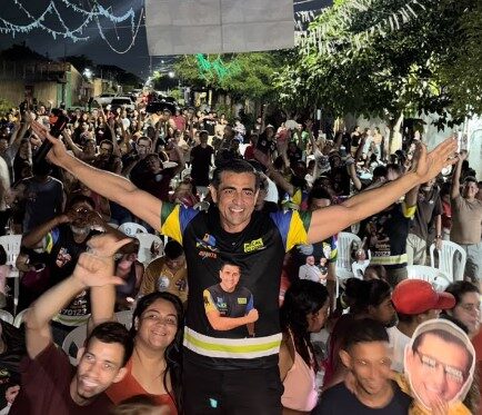 Força crescente na capital: Dr. Breno Mendes realiza reunião com mais de 1.200 pessoas no Bairro São Franciso