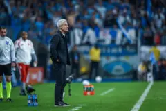 Grêmio anuncia demissão de Luís Castro e Felipão assume interinamente