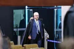 Guerra de petições pode afetar julgamento sobre Moraes no STF