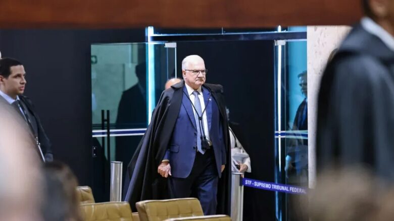 Guerra de petições pode afetar julgamento sobre Moraes no STF