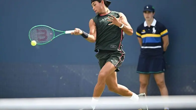 Guto Miguel vence Thilo Behrmann e está na final do US Open juvenil