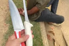 Homem pula muro e entra armado em creche; professoras retiram crianças e PM faz prisão