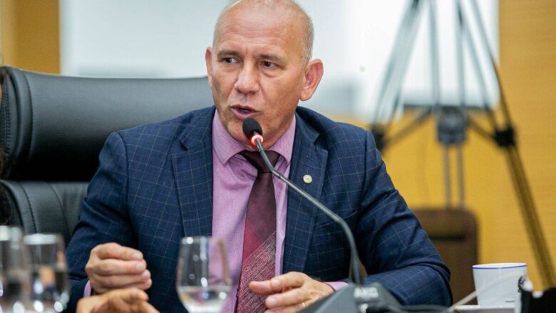 Inelegível: após TRE barrar candidatura, PL substitui Ezequiel Neiva na disputa para deputado federal