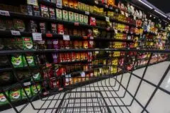 INPC registra deflação de 0,32% em agosto ante queda de 0,01% em julho