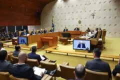 Internautas citam revolta no Nepal em protesto contra Moraes