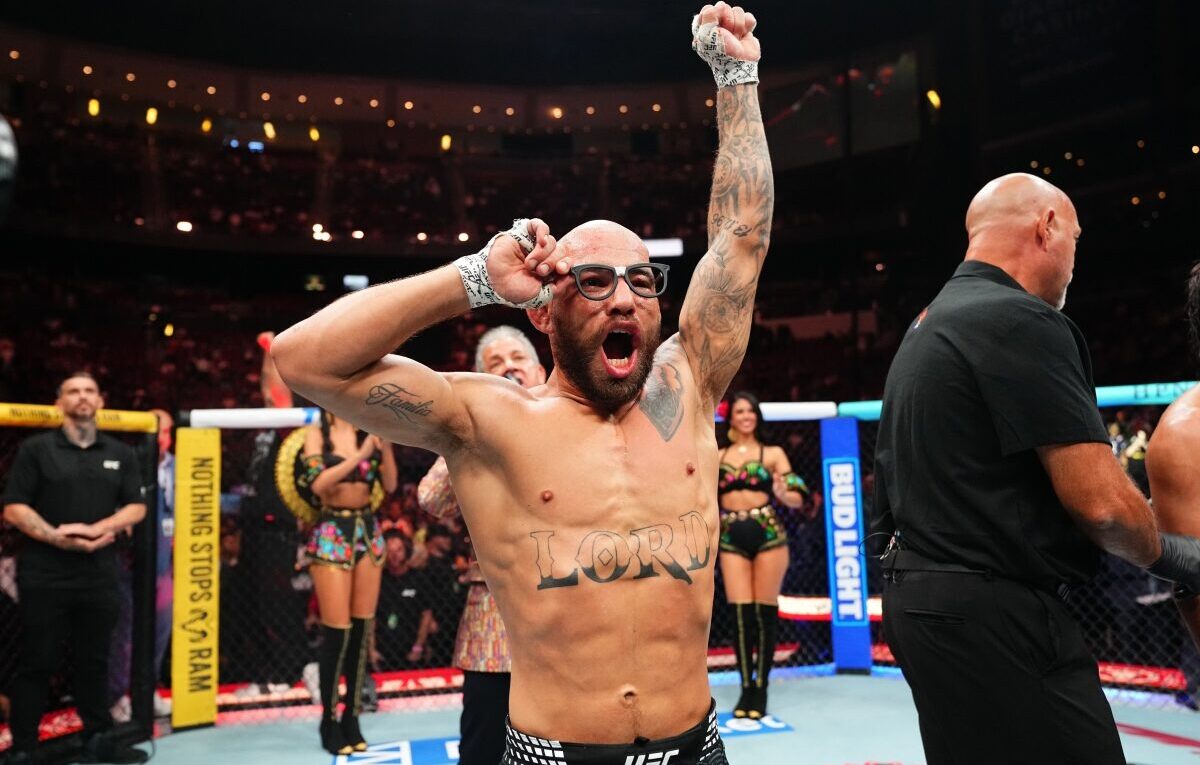Jean Silva provoca Sterling após luta no UFC Noche: "Tu é um bunda mole"