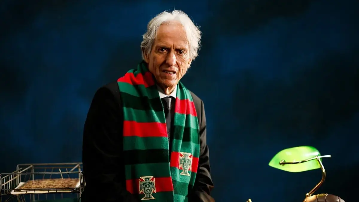 Jorge Jesus critica redução de estrangeiros e categorias de base no Brasil