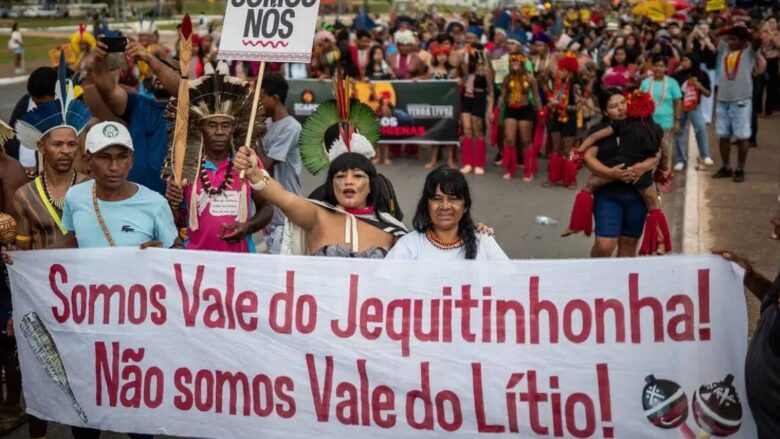 Levantamento aponta que maioria dos projetos no Congresso Nacional afeta negativamente povos indígenas