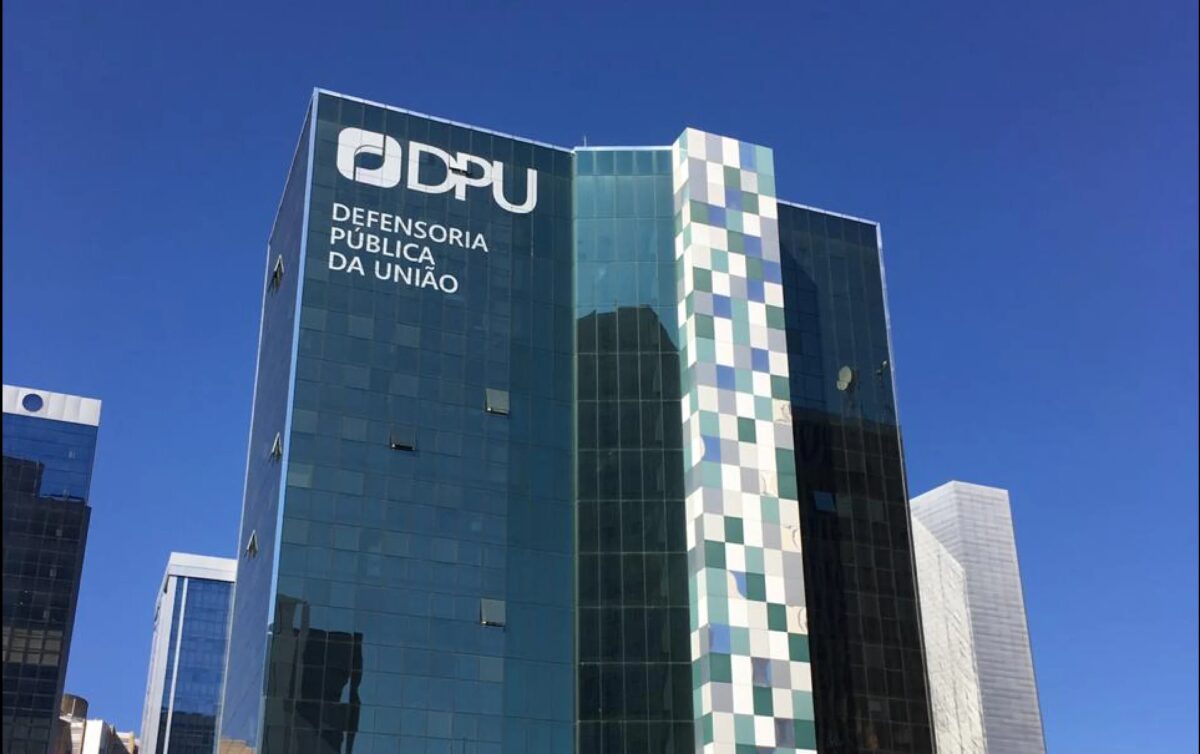 Lula sanciona com vetos lei que cria fundo para a DPU