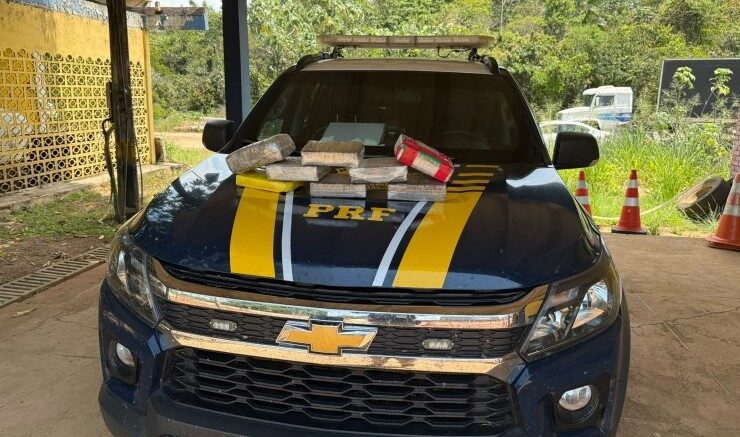 Mala valia R$ 6 mil: passageiro é preso com drogas em táxi na BR-364
