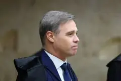 Mendonça reconsidera decisão e libera post de deputada sobre Nossa Senhora