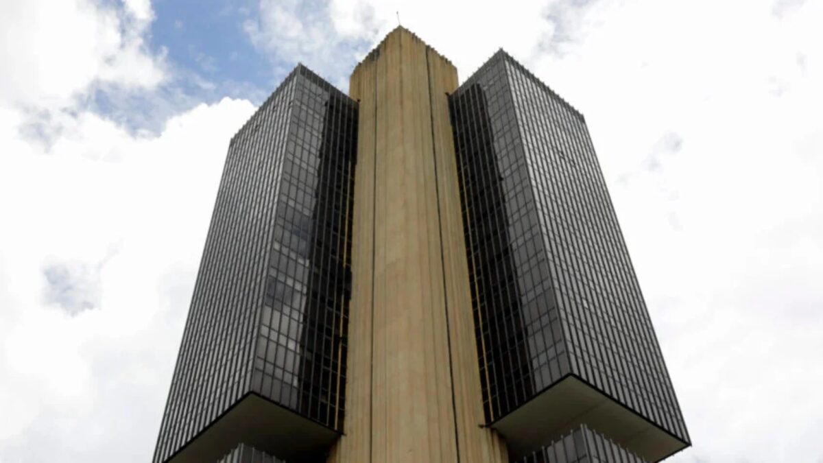 Mercado precifica mais um corte na Selic em 2026