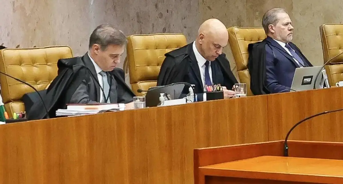 Ministro André Mendonça acusa Alexandre de Moraes de ilegalidade em relatórios da Polícia Federal
