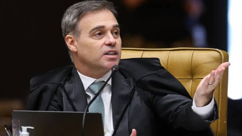Ministro André Mendonça vota contra julgamento conjunto e placar parcial atinge 3 a 2 no STF
