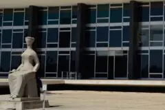 Ministro Flávio Dino levanta sigilo de decisão que autorizou buscas contra deputado Cezinha de Madureira