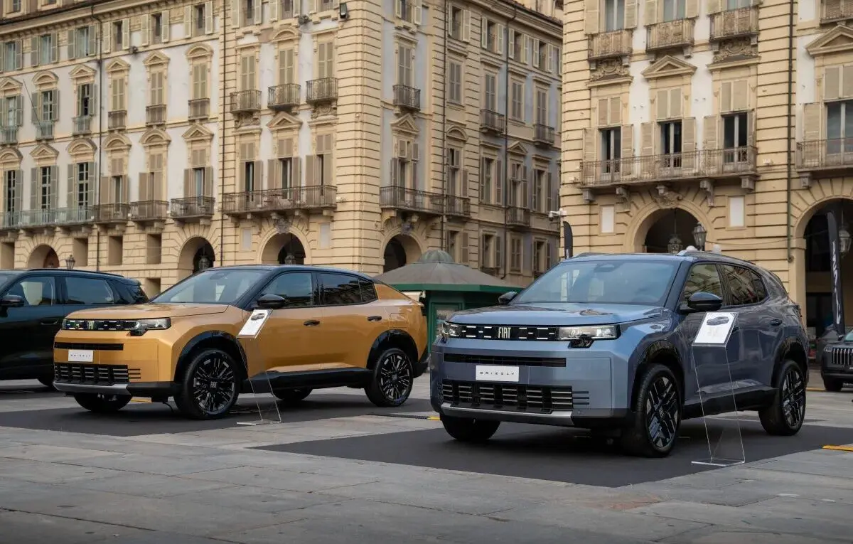 Nova geração de Fiat Pulse e Fastback aparece pela primeira vez em público