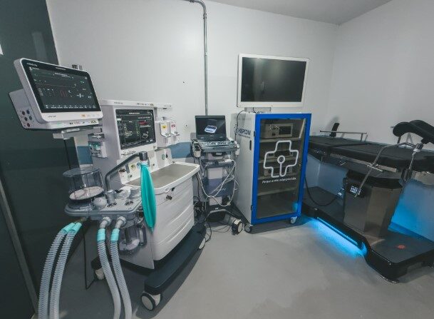 Novos equipamentos ampliam capacidade de cirurgias na Maternidade Mãe Esperança
