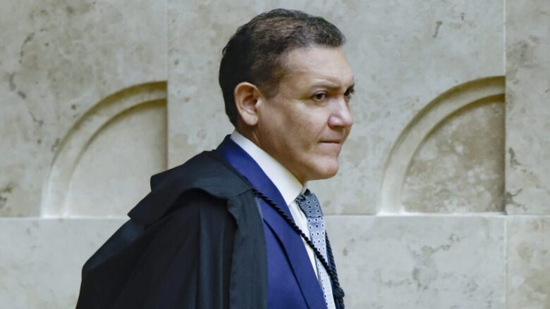 Nunes Marques cita bossa nova para criticar excessos no STF