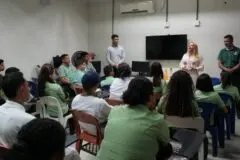 Pé na estrada: Ieda Chaves reforça campanha à reeleição com agenda política na região Central e fala de investimentos