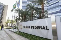 PF mantém celular de Vorcaro e pode enviar dados a ministros
