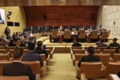 Plenário do STF retoma sessão e vai decidir se julgará Moraes e Mendonça simultaneamente