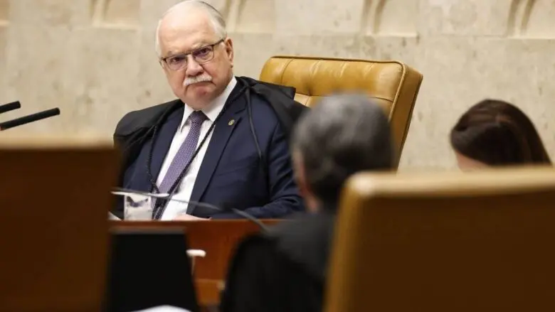 Presidente do Supremo Tribunal Federal cancela sessão plenária ordinária em meio a crise entre ministros da Corte