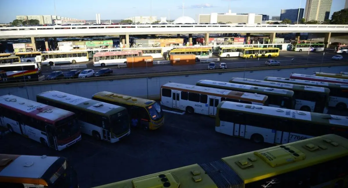Presidente do TSE cobra dos TREs garantia de transporte público gratuito nas eleições