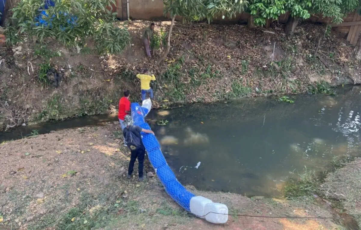 Primeira ecobarreira de Porto Velho é instalada no igarapé Belmont