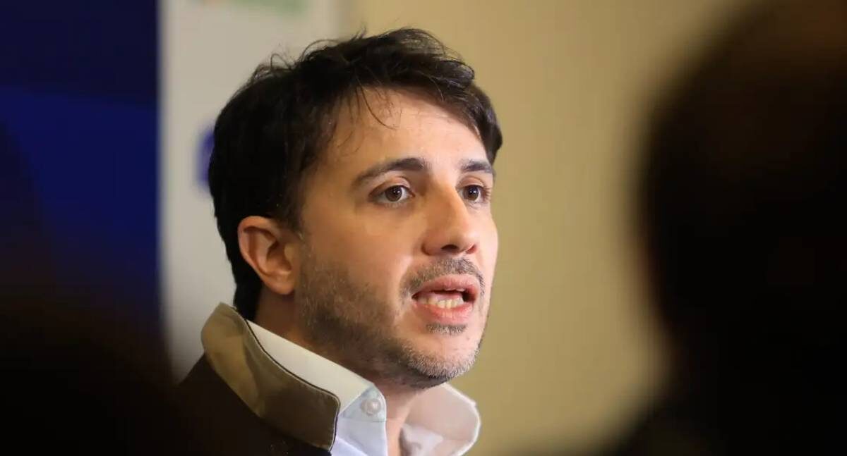 Propostas de Renan Santos para a presidência incluem ajuste fiscal, tutela de municípios e fim do Bolsa Família