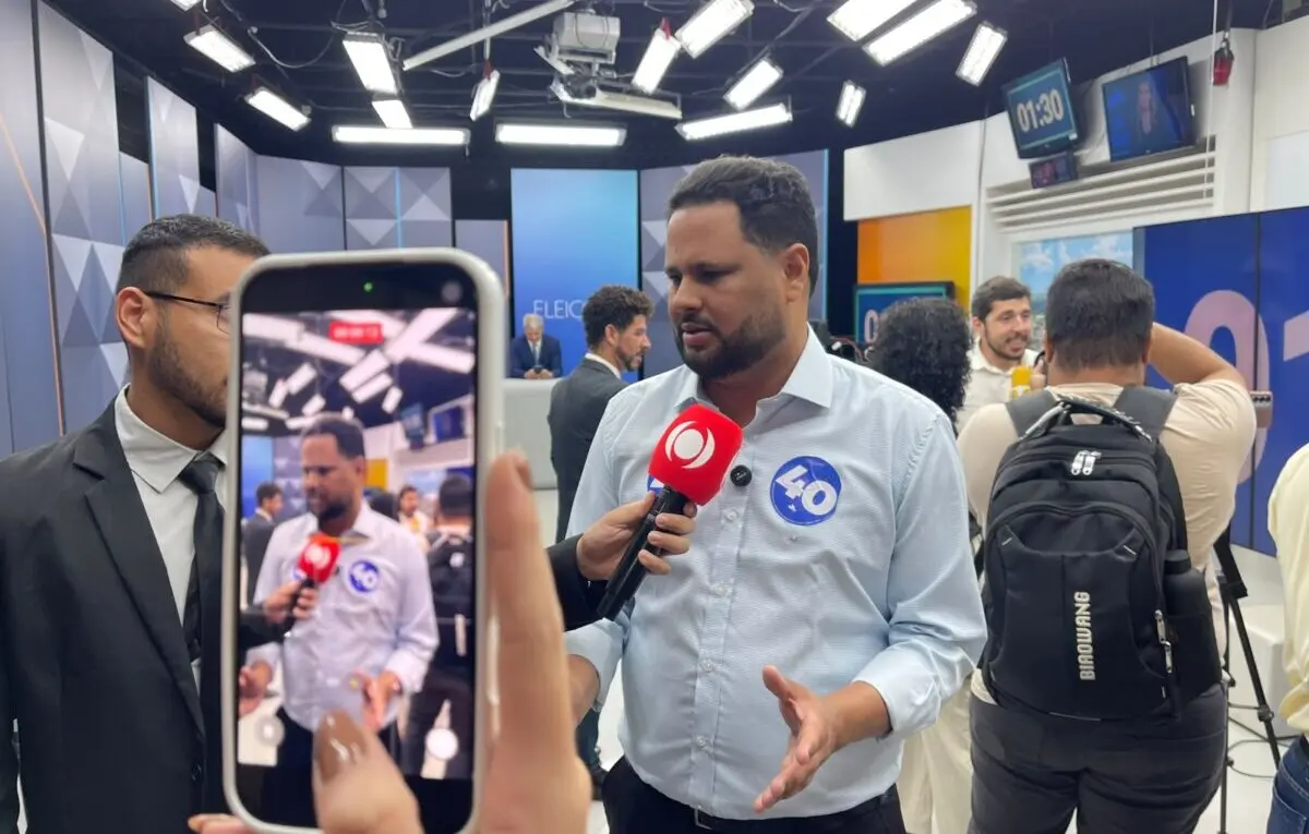 Samuel Costa apresenta propostas para segurança pública e infraestrutura durante debate na Rede Amazônica